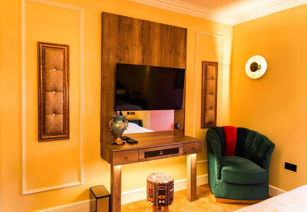 Executive Suite